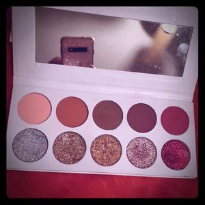 JOLIE BEAUTY LUXE GLITZ PALETTE